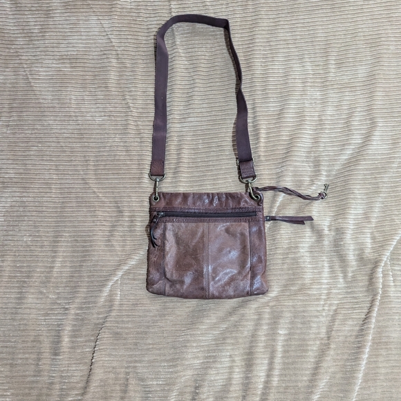 Small Brown Vintage Fossil Leather Crossbody Bag - Picture 2 of 5